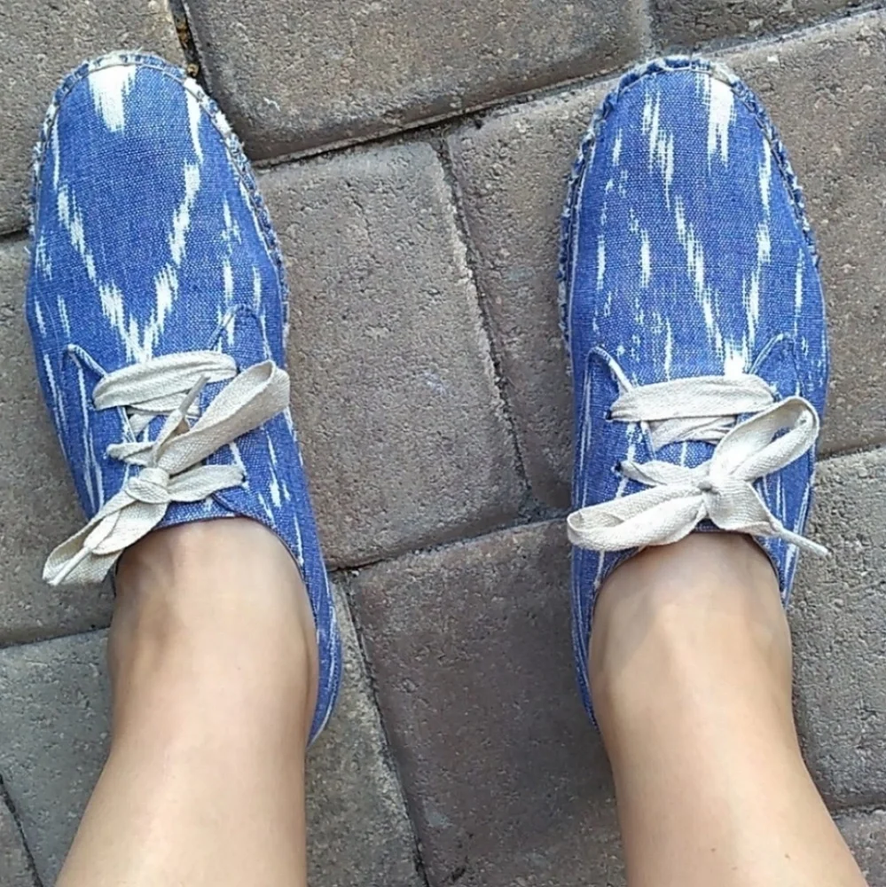 Canvas Shoes 8/10